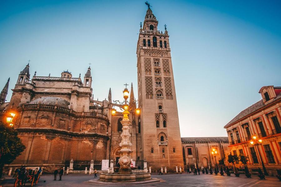 Loft Premium - Puente De Triana Leilighet Sevilla Eksteriør bilde